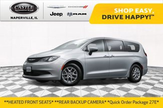 Used 2023 Chrysler Voyager LX image 1