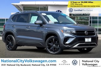 Certified 2022 Volkswagen Taos SE w/ Panoramic Sunroof Package image 1