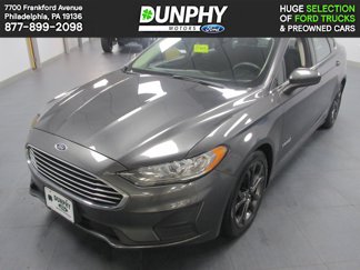 Used 2019 Ford Fusion SE image 1