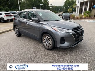 Used 2024 Nissan Kicks SV image 1