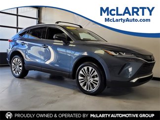 Used 2022 Toyota Venza Limited image 1
