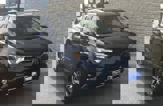 Used 2018 Toyota RAV4 XLE image 1
