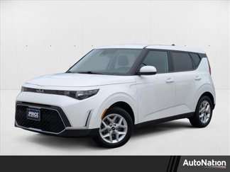Used 2023 Kia Soul LX w/ LX Technology Package image 1