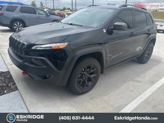 Used 2018 Jeep Cherokee Trailhawk w/ Quick Order Package 27L image 1