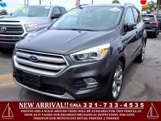 Used 2019 Ford Escape Titanium image 1