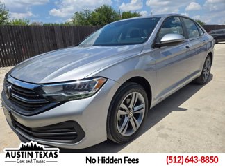 Used 2023 Volkswagen Jetta SE image 1