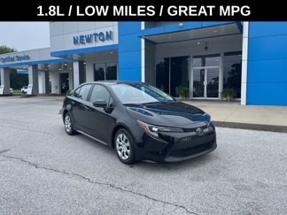 Used 2021 Toyota Corolla LE image 1