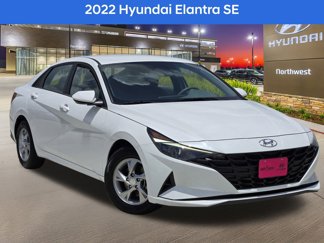 Used 2022 Hyundai Elantra SE image 1
