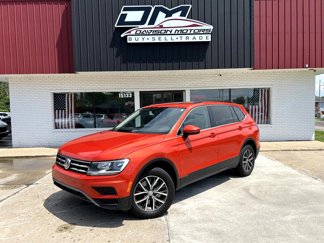 Used 2019 Volkswagen Tiguan SE w/ Panoramic Sunroof Package image 1