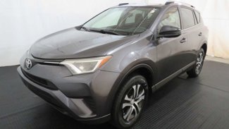Used 2016 Toyota RAV4 LE image 1
