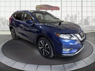 Used 2017 Nissan Rogue SL w/ SL Premium Package image 1