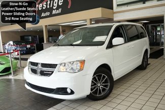 Used 2017 Dodge Grand Caravan SXT image 1