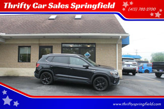 Used 2022 Volkswagen Taos SE w/ Panoramic Sunroof Package image 1