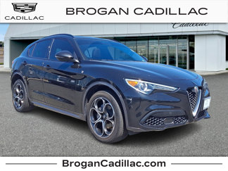 Used 2023 Alfa Romeo Stelvio Ti image 1