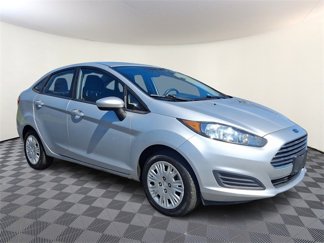 Used 2016 Ford Fiesta S image 1
