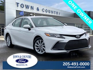 Used 2023 Toyota Camry LE image 1
