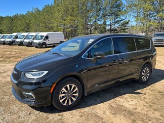 New 2025 Chrysler Pacifica Select image 1