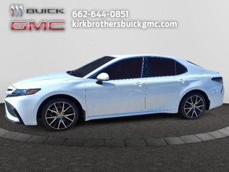 Used 2021 Toyota Camry SE image 1
