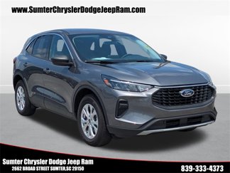 Used 2023 Ford Escape Active image 1