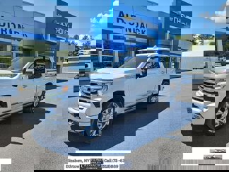 Used 2022 Chevrolet Silverado 1500 High Country w/ High Country Premium Package image 1