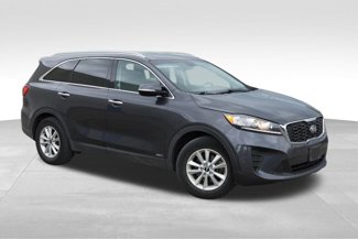 Used 2019 Kia Sorento LX w/ LX Convenience Package image 1
