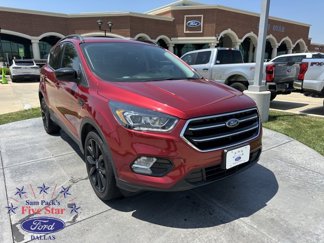 Used 2017 Ford Escape SE w/ SE Sport Appearance Package image 1