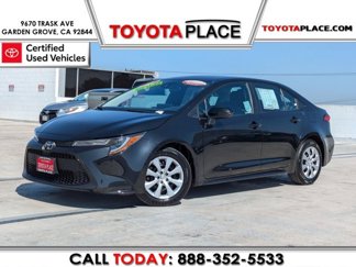 Certified 2022 Toyota Corolla LE image 1