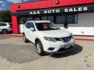 Used 2018 Nissan Rogue SV image 1