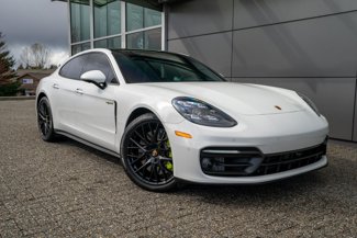 Used 2022 Porsche Panamera 4S image 1