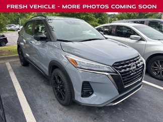Used 2023 Nissan Kicks SR image 1