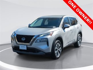 Used 2022 Nissan Rogue SV image 1