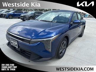 New 2025 Kia K4 LXS image 1