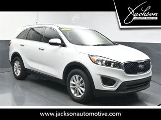 Used 2017 Kia Sorento LX image 1