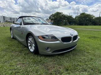 Used 2004 BMW Z4 2.5i image 1