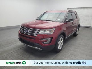 Used 2017 Ford Explorer XLT image 1