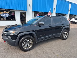 Used 2019 Jeep Cherokee Trailhawk w/ Comfort/Convenience Group image 1