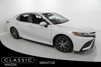 Used 2023 Toyota Camry SE image 1