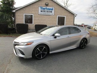 Used 2019 Toyota Camry XSE image 1