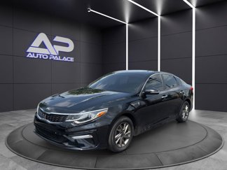 Used 2019 Kia Optima LX image 1