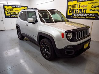 Used 2017 Jeep Renegade Latitude w/ Cold Weather Group image 1