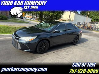 Used 2016 Toyota Camry LE image 1