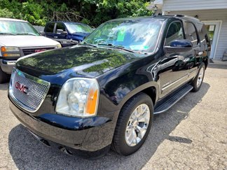 Used 2012 GMC Yukon Denali image 1
