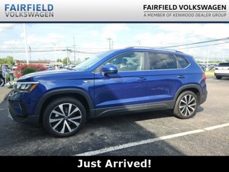 Used 2023 Volkswagen Taos SE image 1