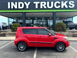 Used 2013 Kia Soul ! w/ Premium Pkg image 1