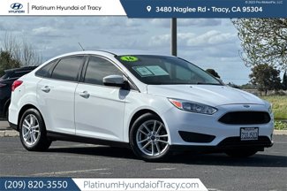 Used 2016 Ford Focus SE image 1