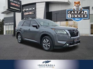 Used 2022 Nissan Pathfinder SL image 1