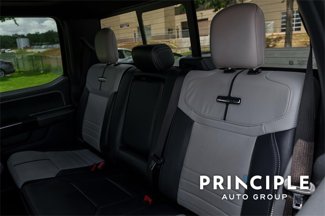 Used 2022 Ford F150 Lightning 4x4 SuperCrew image 1