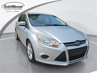 Used 2013 Ford Focus SE w/ SE Winter Pkg image 1