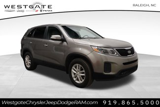 Used 2014 Kia Sorento LX image 1