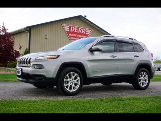 Used 2018 Jeep Cherokee Latitude w/ Cold Weather Group image 1